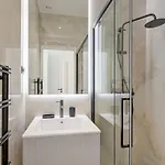 3-bedroom Luxurious And Elegant Family Flat - Vendome - With Ac דירה פריז
