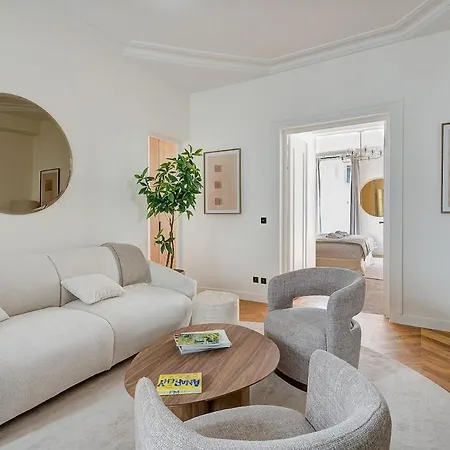 Lägenhet 3-bedroom Luxurious And Elegant Family Flat - Vendome - With Ac *