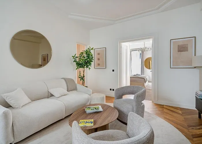 Lägenhet 3-bedroom Luxurious And Elegant Family Flat - Vendome - With Ac *