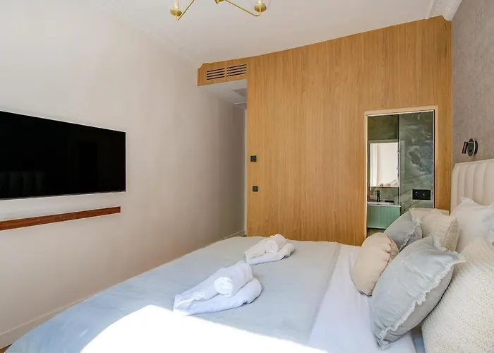 3-bedroom Luxurious And Elegant Family Flat - Vendome - With Ac Lägenhet Paris