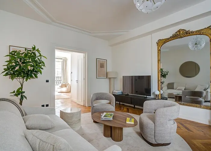 Lägenhet 3-bedroom Luxurious And Elegant Family Flat - Vendome - With Ac *