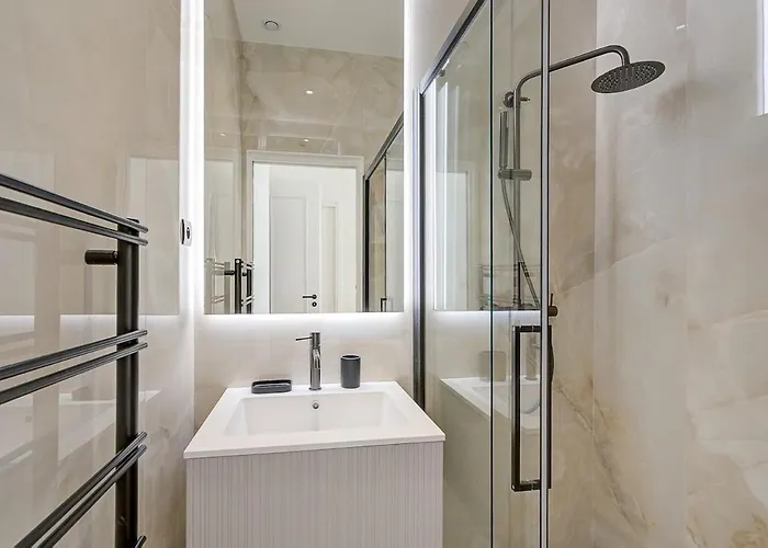 3-bedroom Luxurious And Elegant Family Flat - Vendome - With Ac Lägenhet Paris